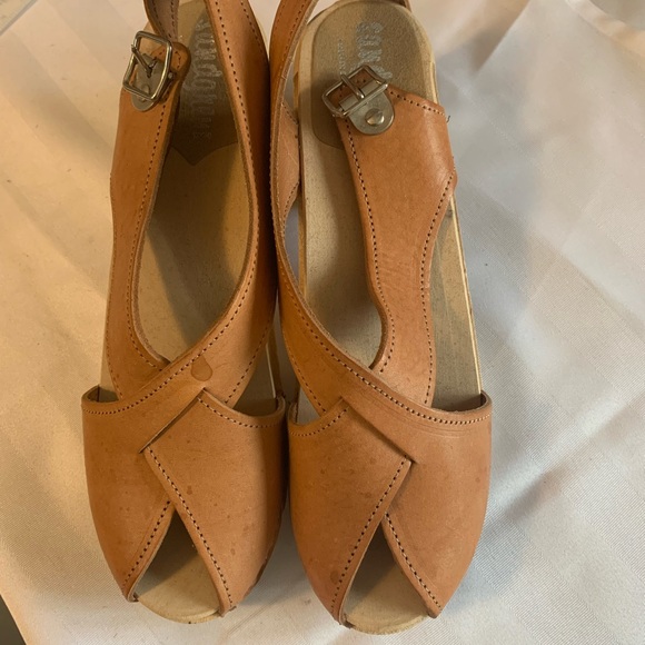 Leather clogs - Picture 5 of 5